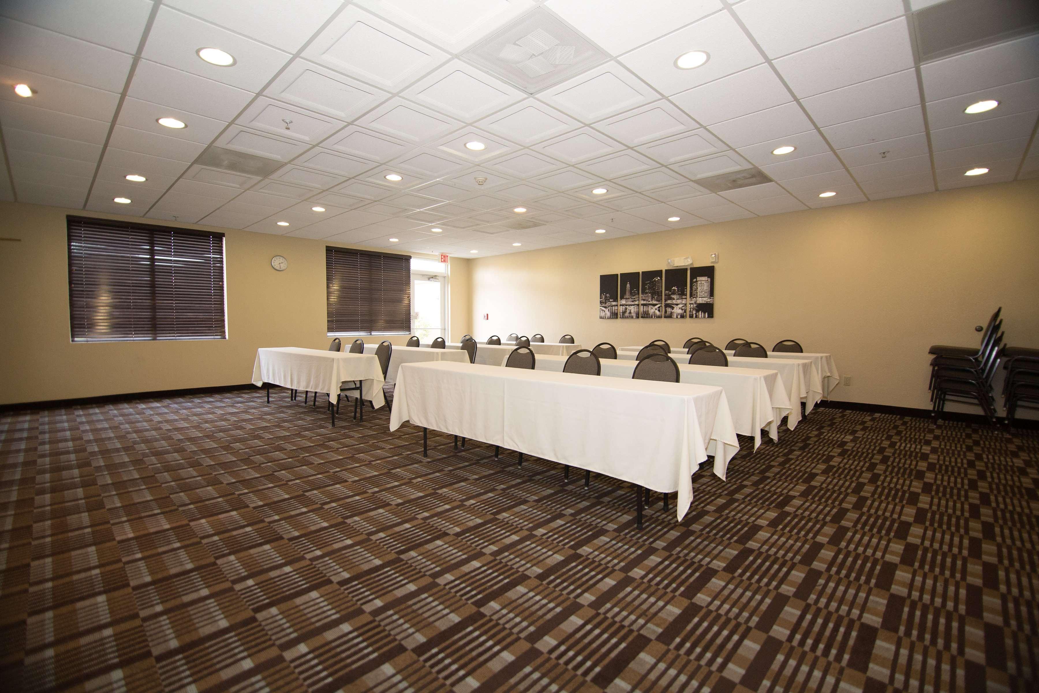 Best Western Port Columbus Exterior photo