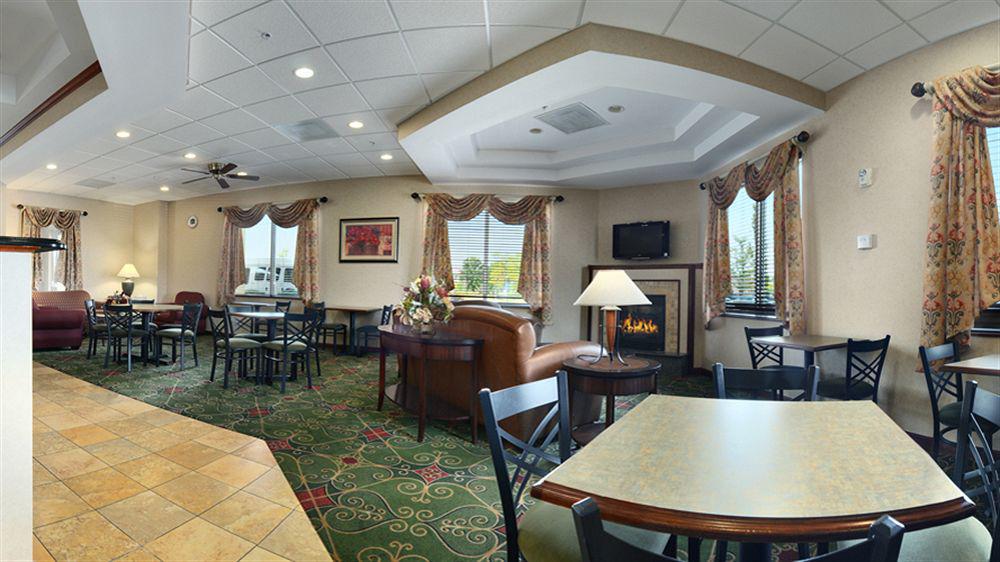 Best Western Port Columbus Exterior photo